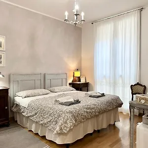  Apartment Giulia And Italy